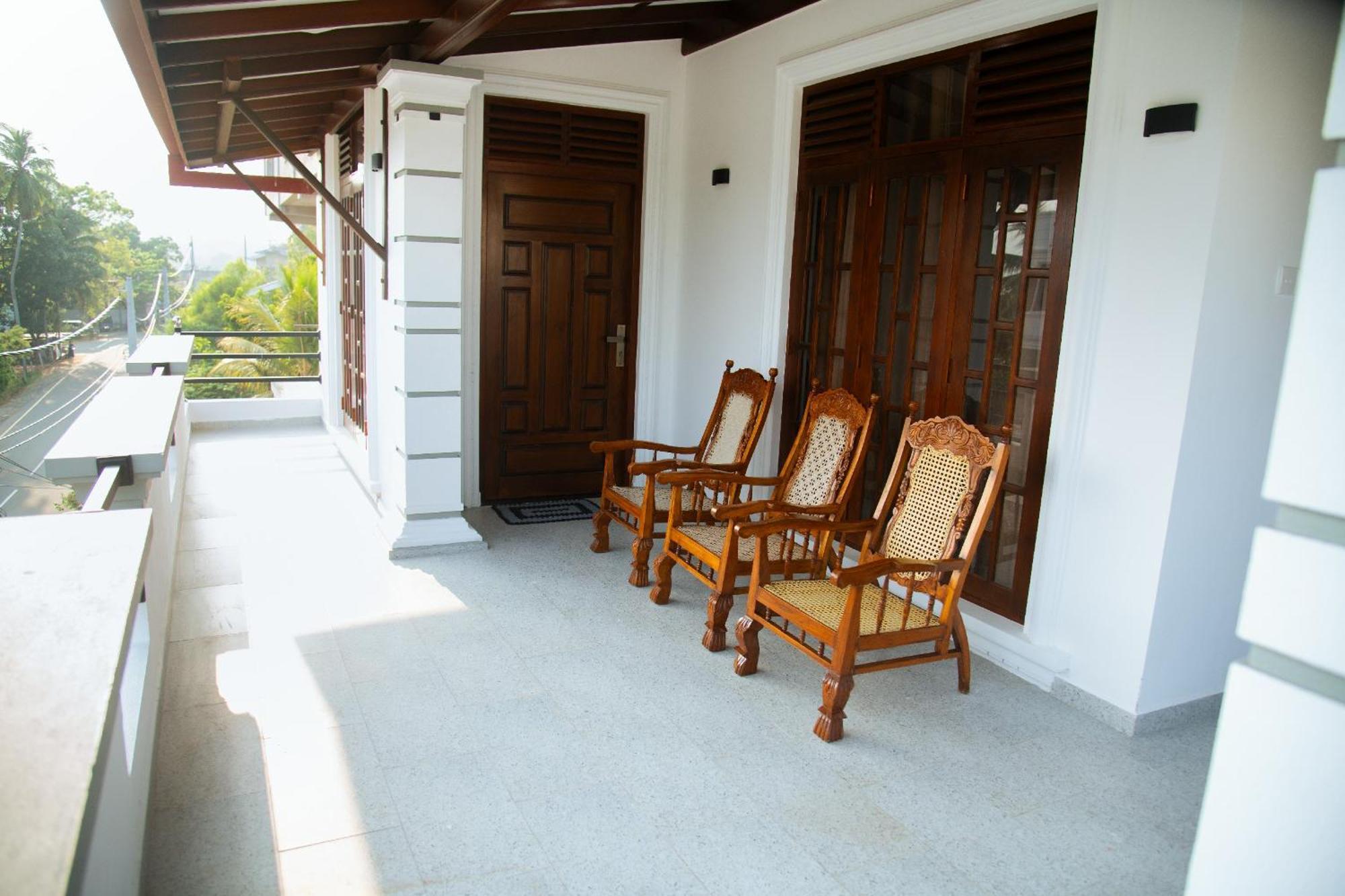 Tango Sunrise Villa Тангале Екстериор снимка