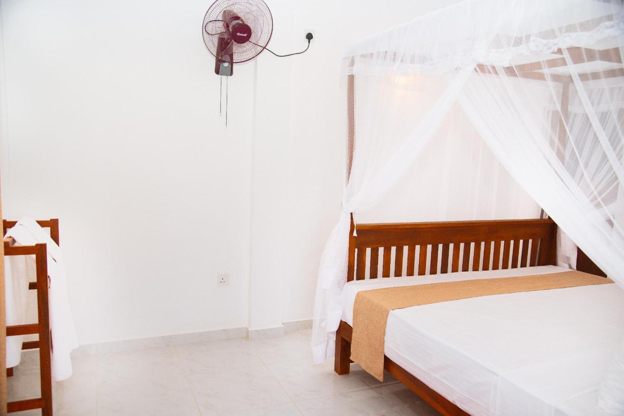 Tango Sunrise Villa Тангале Екстериор снимка