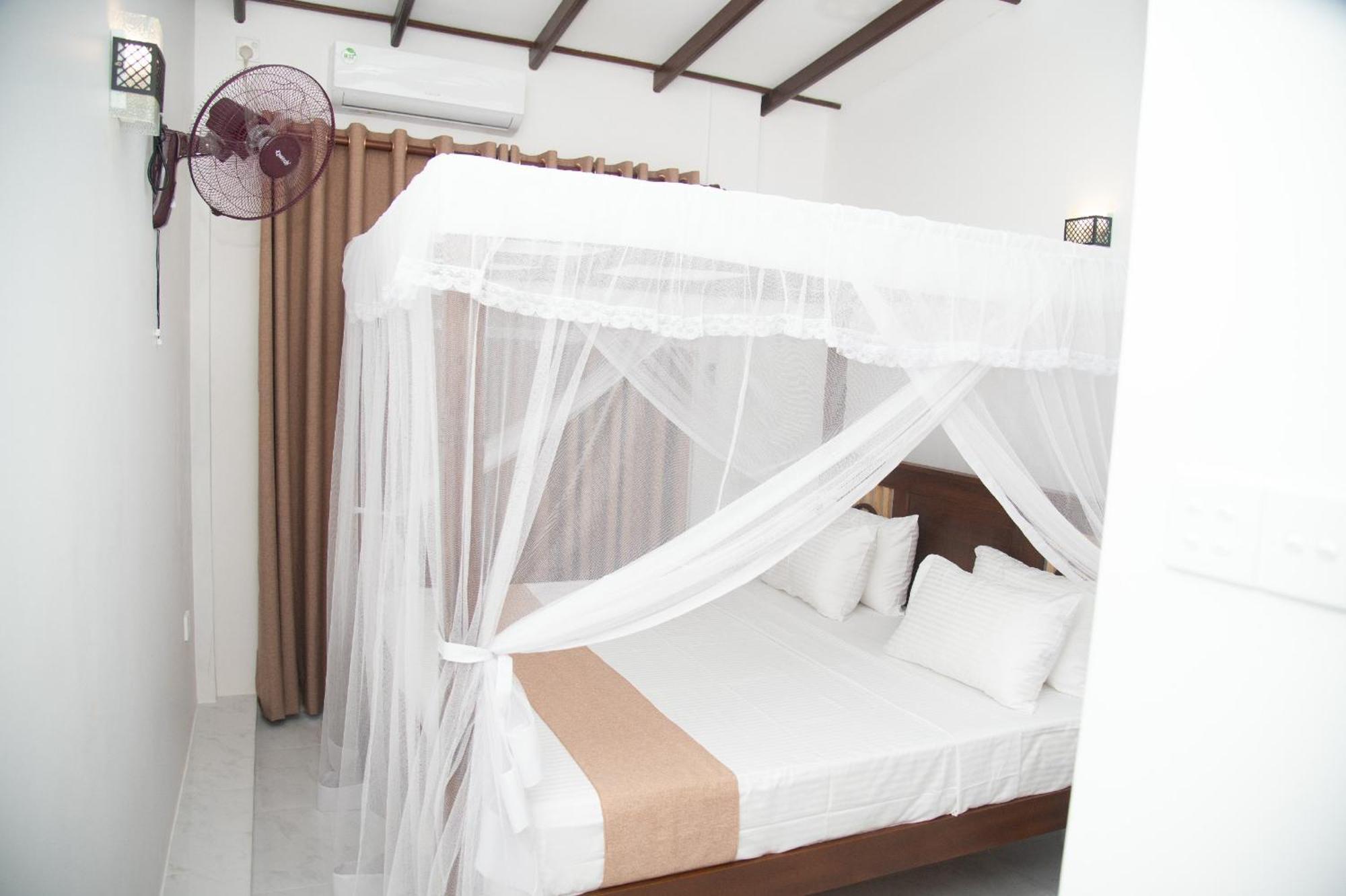 Tango Sunrise Villa Тангале Екстериор снимка