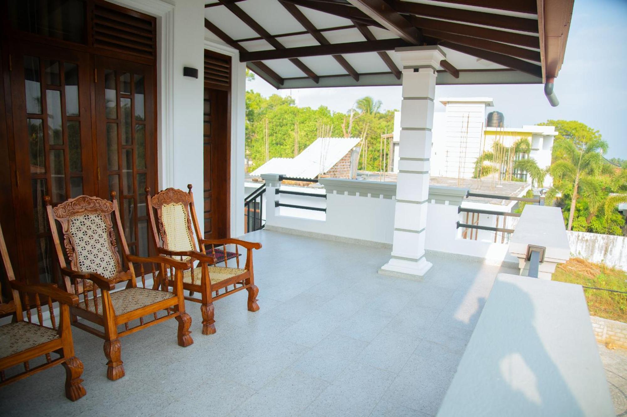 Tango Sunrise Villa Тангале Екстериор снимка