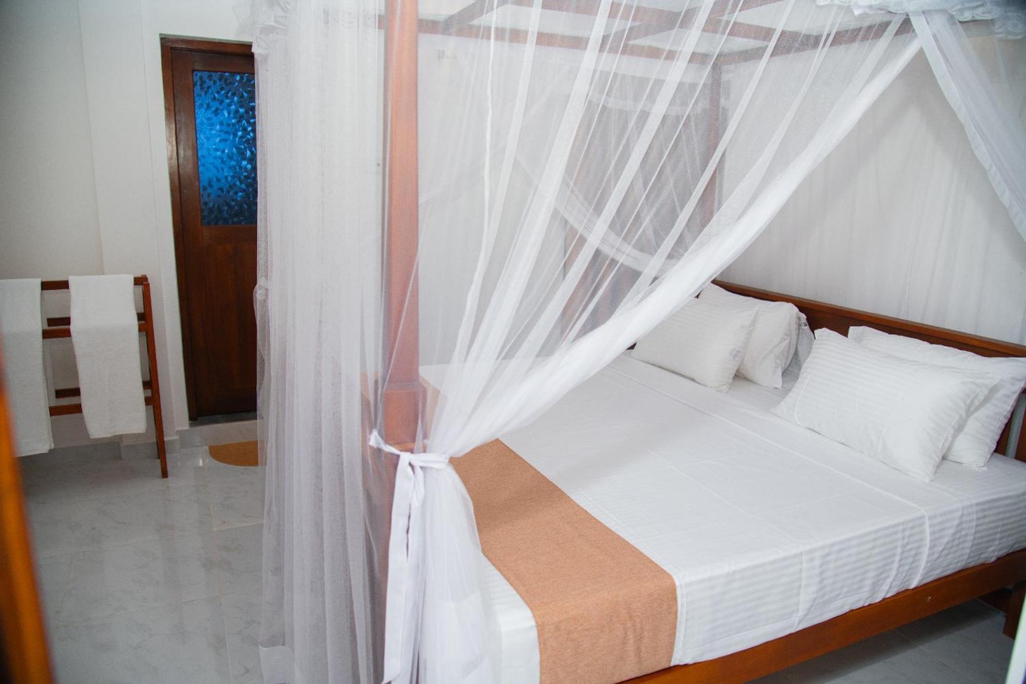 Tango Sunrise Villa Тангале Екстериор снимка