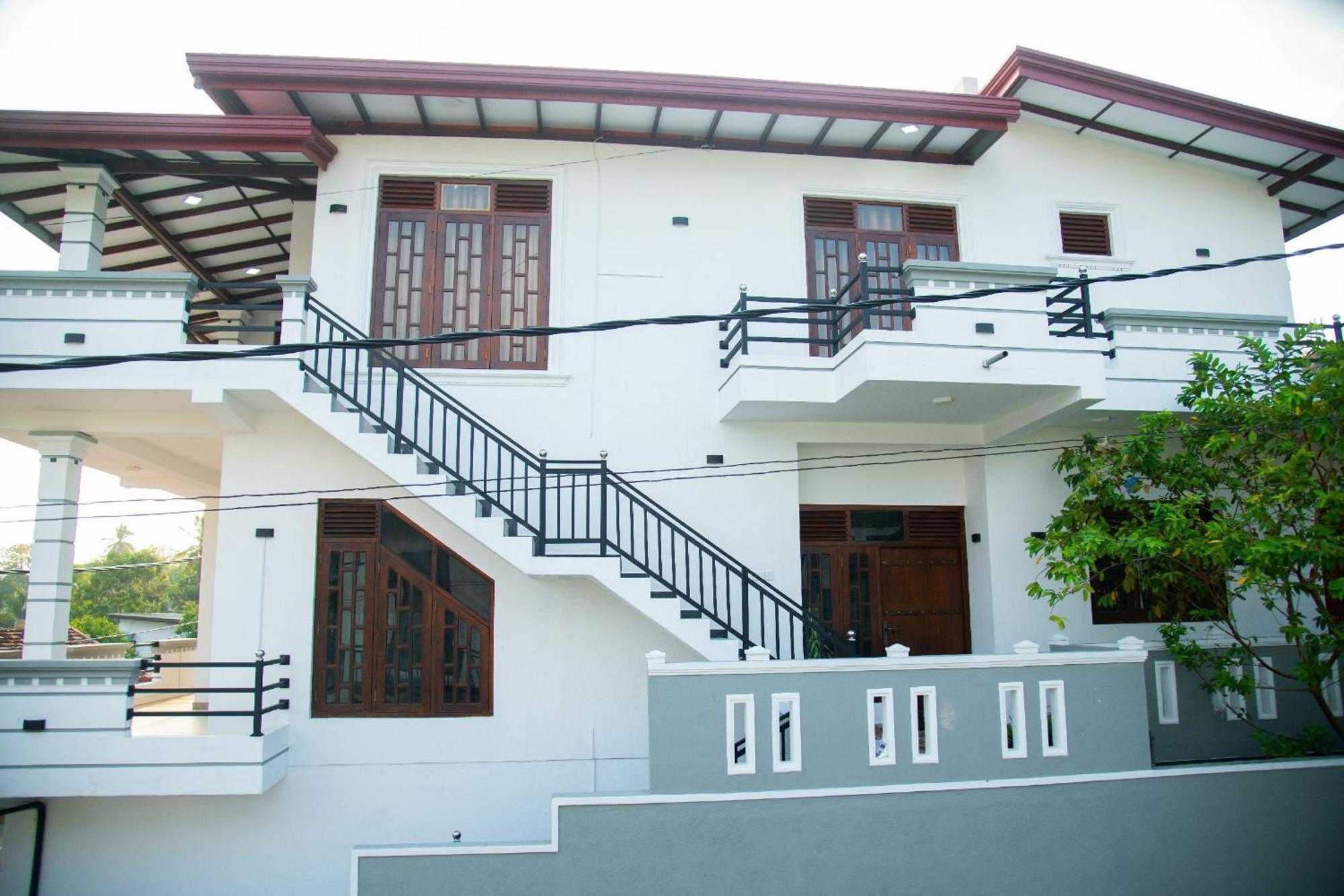 Tango Sunrise Villa Тангале Екстериор снимка