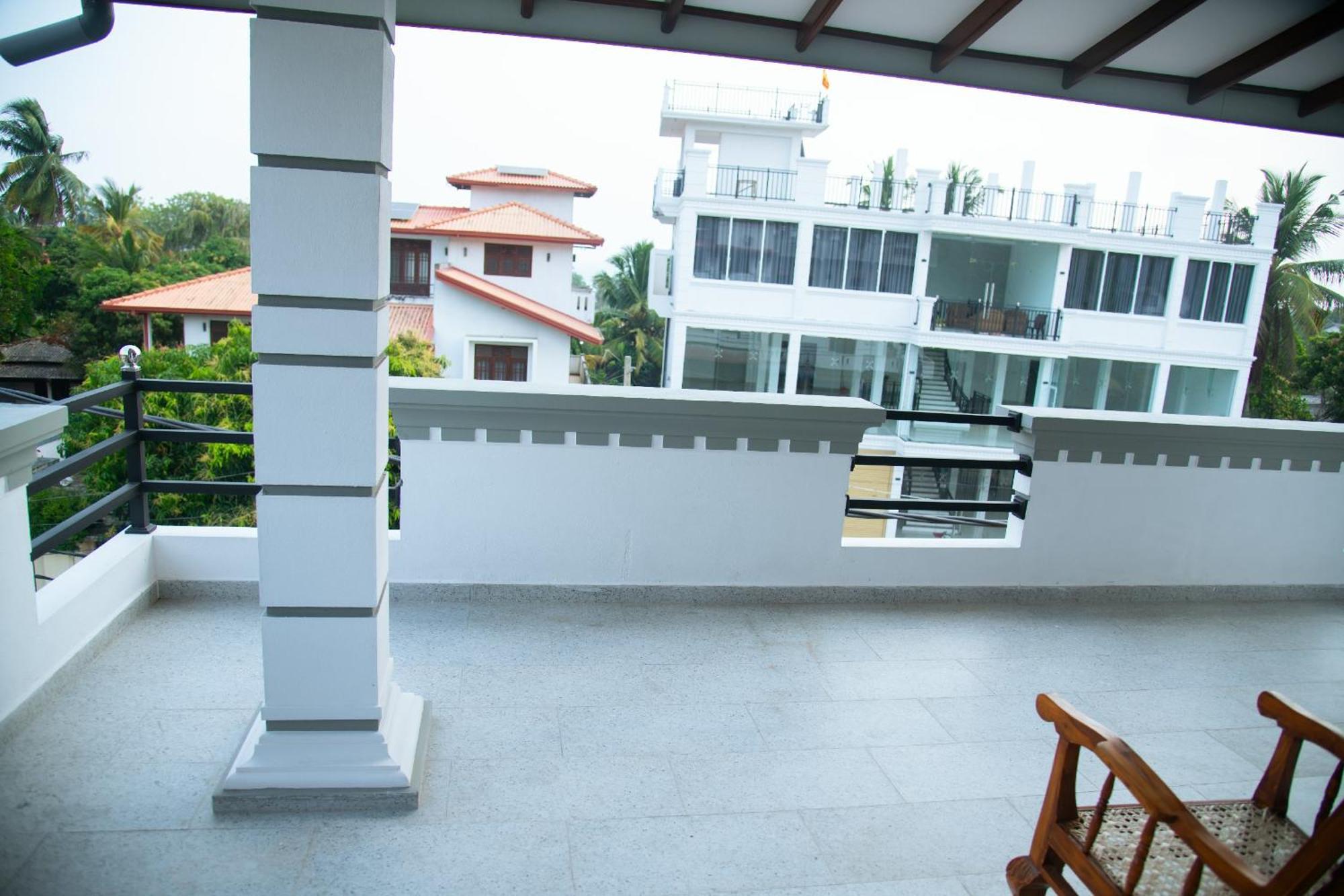 Tango Sunrise Villa Тангале Екстериор снимка