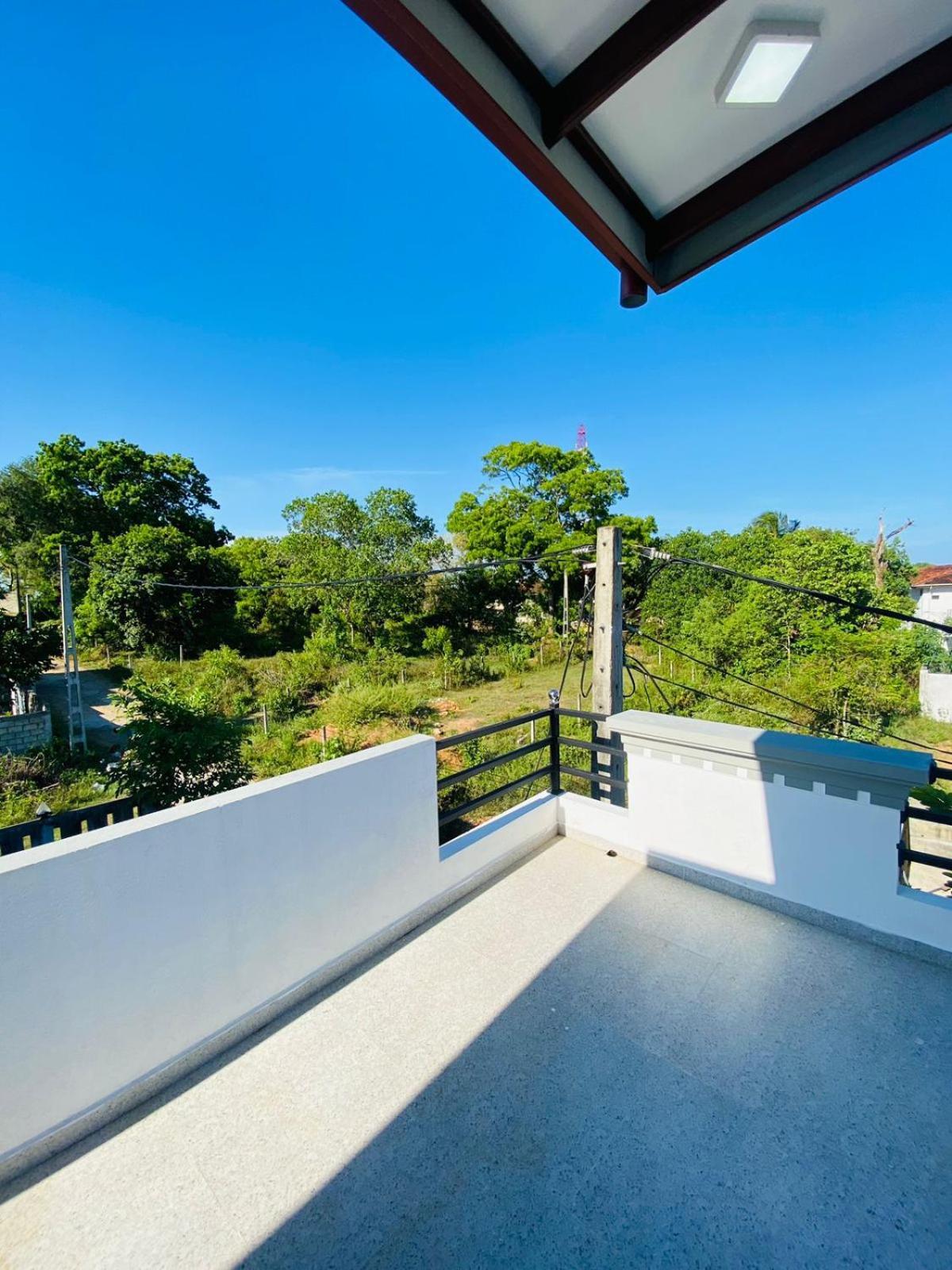 Tango Sunrise Villa Тангале Екстериор снимка
