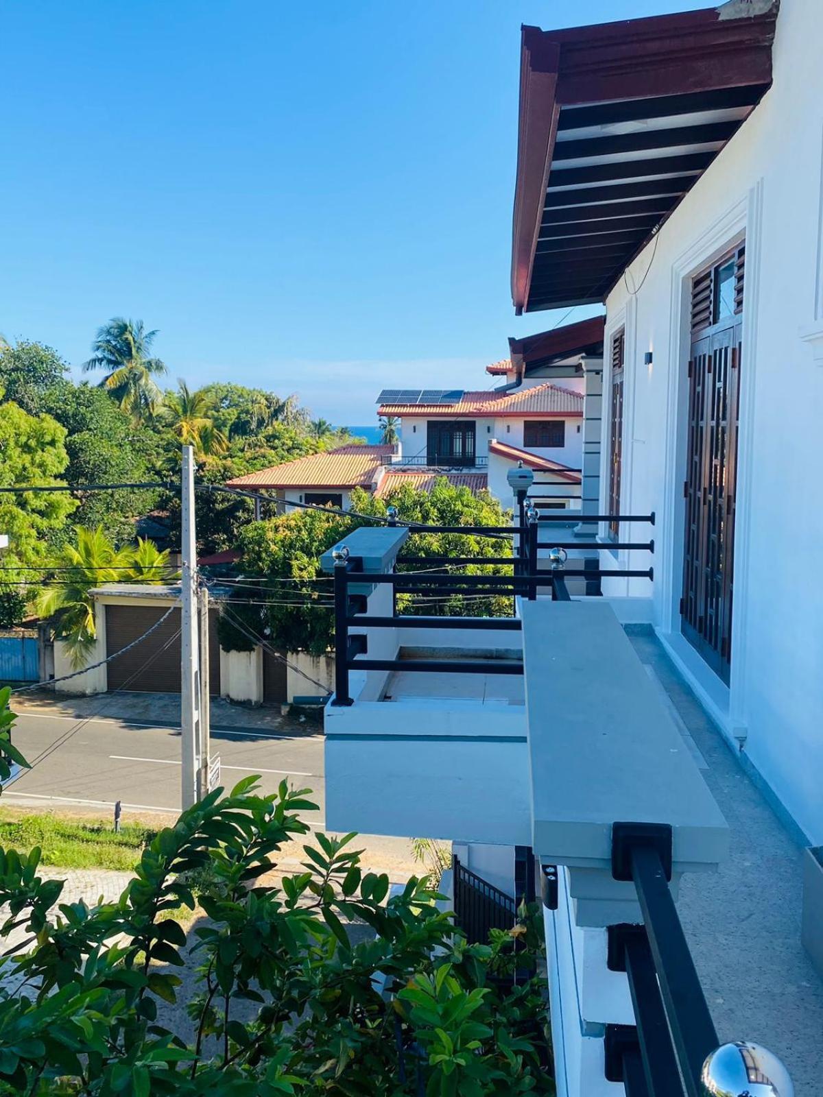 Tango Sunrise Villa Тангале Екстериор снимка